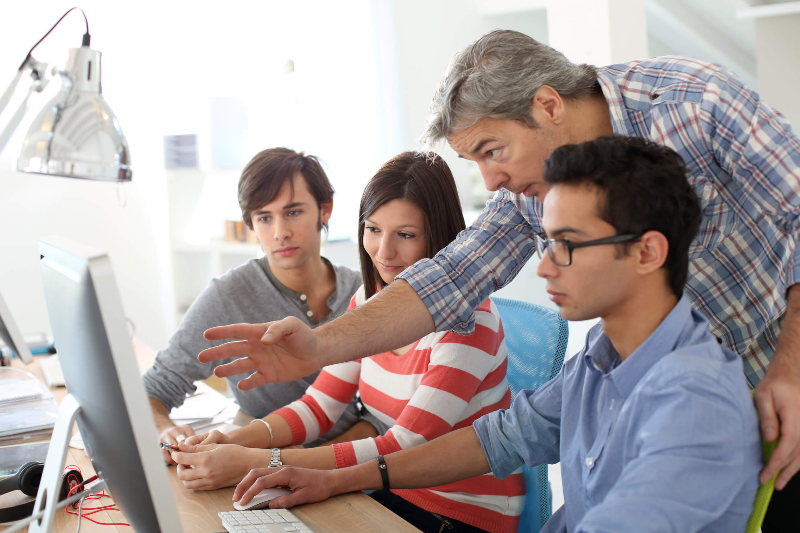 Class assistant. Class assistance. Стажировка учителей картинка. Educont картинка.