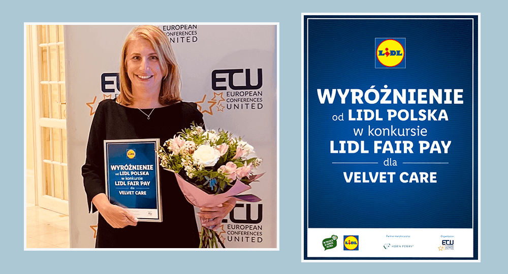 Aleksandra Jankowska trzyma w rękach bukiet kwiatów oraz wyróżnienie od Lidl Polska w konkursie Lidl Fair Pay dla Velvet CARE.